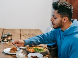 Late-Night Hunger Isn't Just A Habit, Doctors Say It May Signal Disease