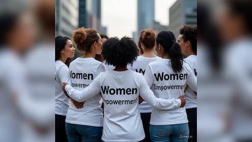 Women's Day Special: UPSC में बढ़ रहा बेटियों का दबदबा, क्या आप जानते हैं कौन थी देश की पहली महिला IAS