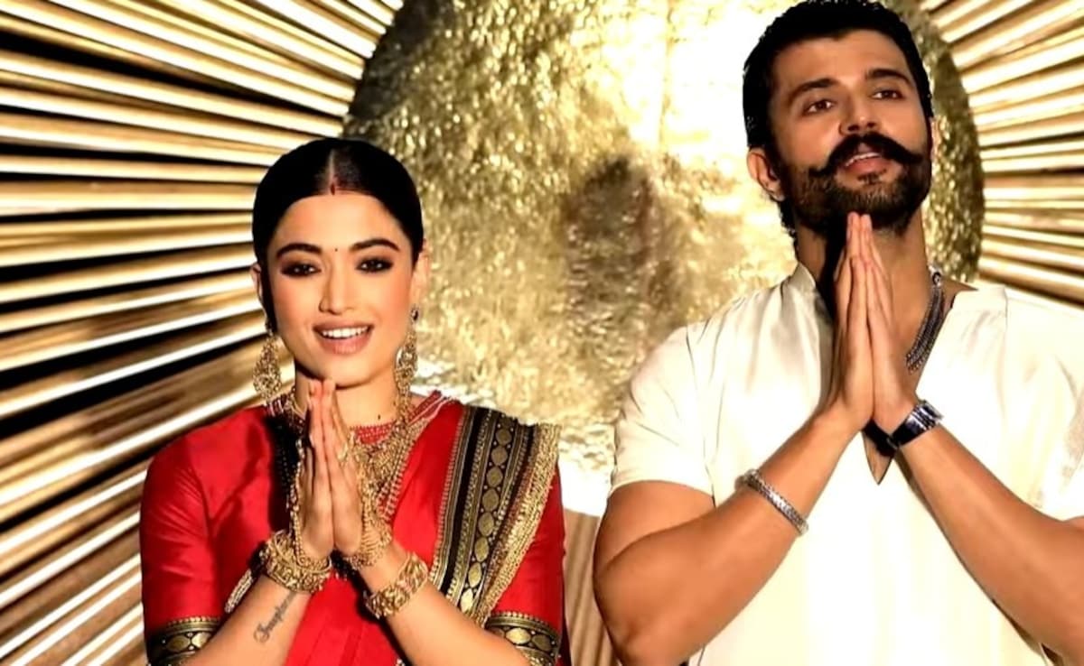 लाल साड़ी में सजीं रश्मिका, साउथ इंडियन ट्रेडिशनल ड्रेस में दिखे विजय देवरकोंडा, शुरू हुआ 'VIROSH' का रिसेप्शन