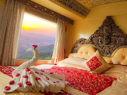 This Indian Train Is So Luxurious, You Will Not Want To Step Out After Reaching Your Destination