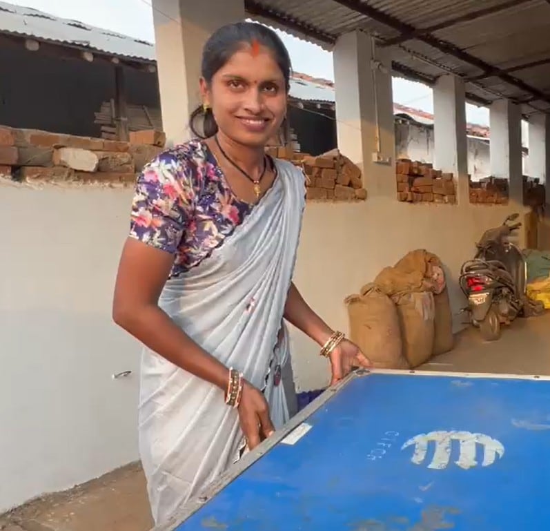 Success Story Drone Didi Savitri Sahu Khairagarh Chhattisgarh