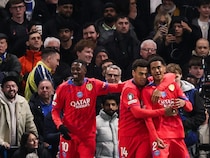 Clinical PSG Bury Chelsea To Reach Champions League Quarter-Finals