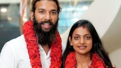 मोनालीसा ने फरमान से शादी के बाद कबूल किया इस्लाम? जानें क्या है महाकुंभ वायरल गर्ल की इस शादी का सच