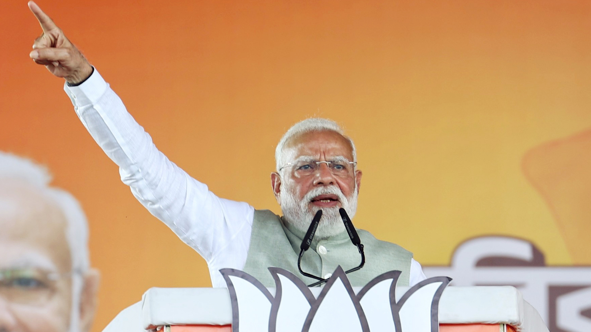 "Insult to President Murmu Is Insult to India's Tribals" &ndash; PM Modi Slams TMC in Kolkata