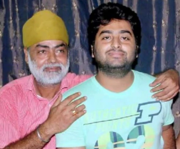 अरिजीत सिंह का सिख परिवार लाहौर से आकर बसा जियागंज, उस छोटे से शोमू की कहानी जो कीर्तन गाने जाता था गुरुद्वारे