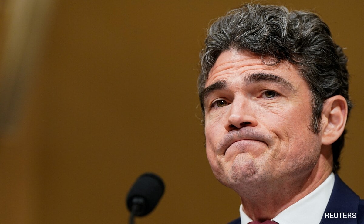 ईरान से युद्ध को लेकर ट्रंप प्रशासन में फूट, बड़े खुफिया अफसर ने बड़े आरोप लगाकर दिया इस्तीफा