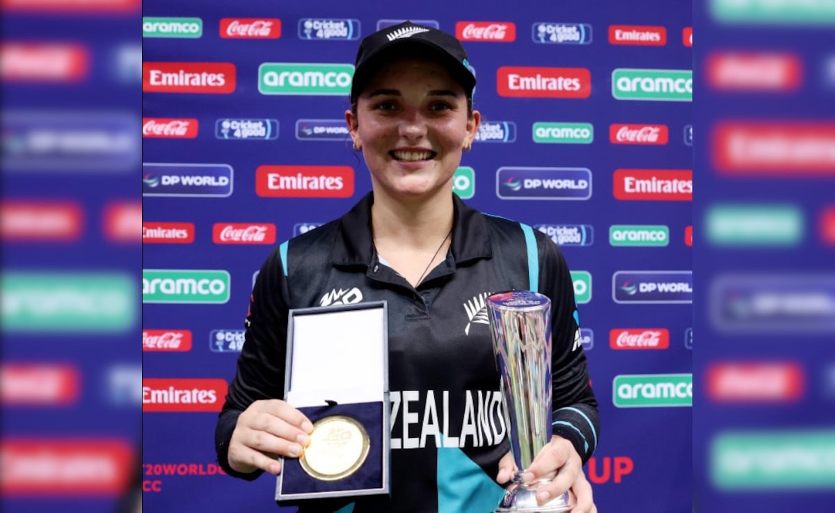 SA(W) vs NZ(W): 52 गेंद में शतक, अमेलिया केर ने एक ही मैच में तीन बड़े रिकॉर्ड किए अपने नाम