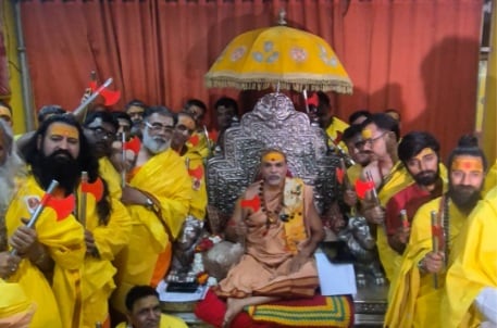 2 Lakh Soldiers, Caste And Gender No Bar: Shankaracharya Has An 'Army' Plan