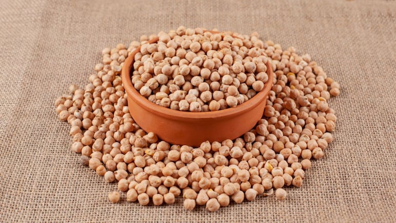 भुना, भीगा या पका चना: कौन है ज्&zwj;यादा बेहतर, खरीदने से पहले जान लें जरूरी बातें