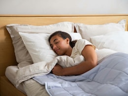 Can't Sleep At Night? Expert Suggests 4 Superfoods You Should Start Consuming Today