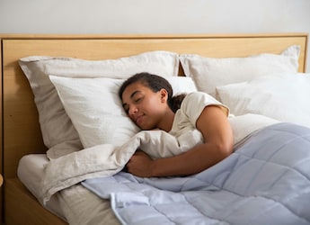 Can't Sleep At Night? Expert Suggests 4 Superfoods You Should Start Consuming Today