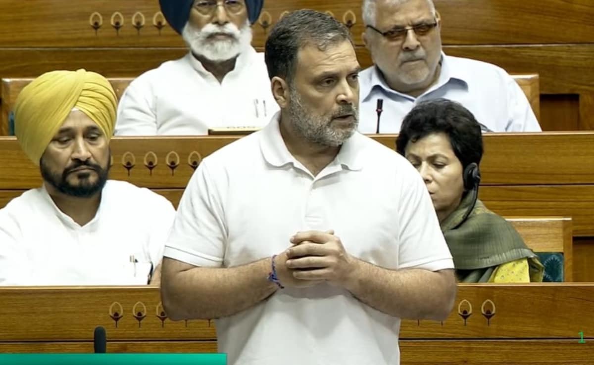 संसद LIVE: पेट्रोल-डीजल की कमी नहीं, कच्चे तेल की सप्लाई सुरक्षित... लोकसभा में पेट्रोलियम मंत्री ने बताया