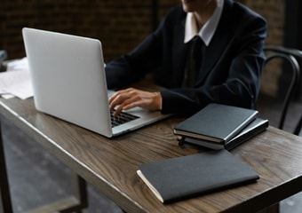 GST पोर्टल में कैसे करें लॉगिन, टैक्स से लेकर, रिफंड और हर शिकायत का मिलेगा समाधान