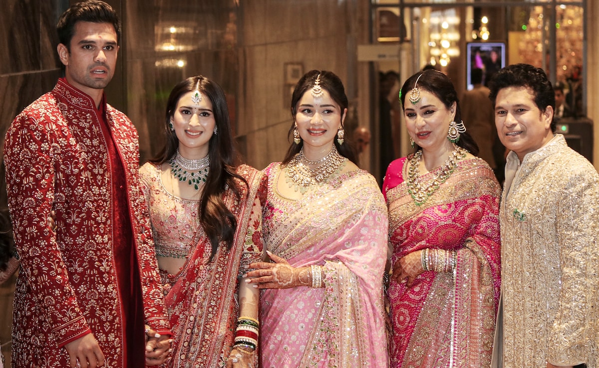 Arjun Tendulkar, Saniya Chandhok Wedding 1st Visuals Out; Sachin Tendulkar, Anjali Beaming With Joy