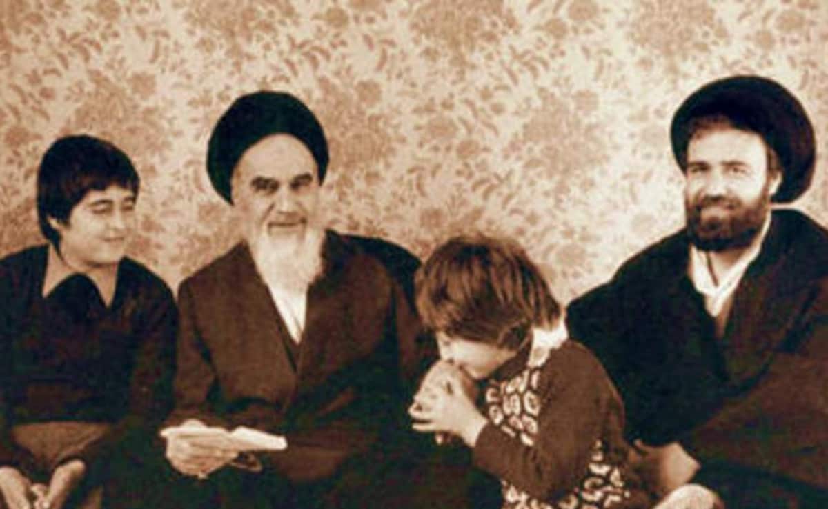 ayatollah ali khamenei and ruhollah khomeini