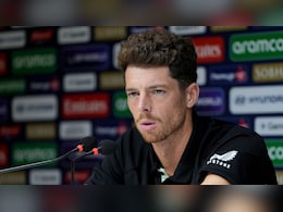 'मैदान में नीले रंग का समंदर दिखाई दे रहा था', हार कर भी क्यों खुश हैं मिचेल सेंटनर? दिल जीत लेगा बयान