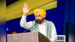 AAP Fulfils Promise To Punjab Women 4 Years After Polls, Congress Protests