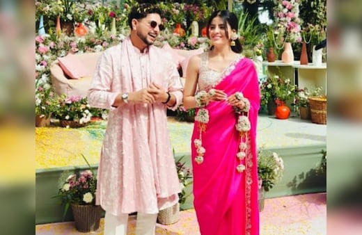 Kuldeep Yadav Marriage Live Updates: आज एक दूसरे के हो जाएंगे कुलदीप और वंशिका, पल-पल की अपडेट यहां पढ़ें