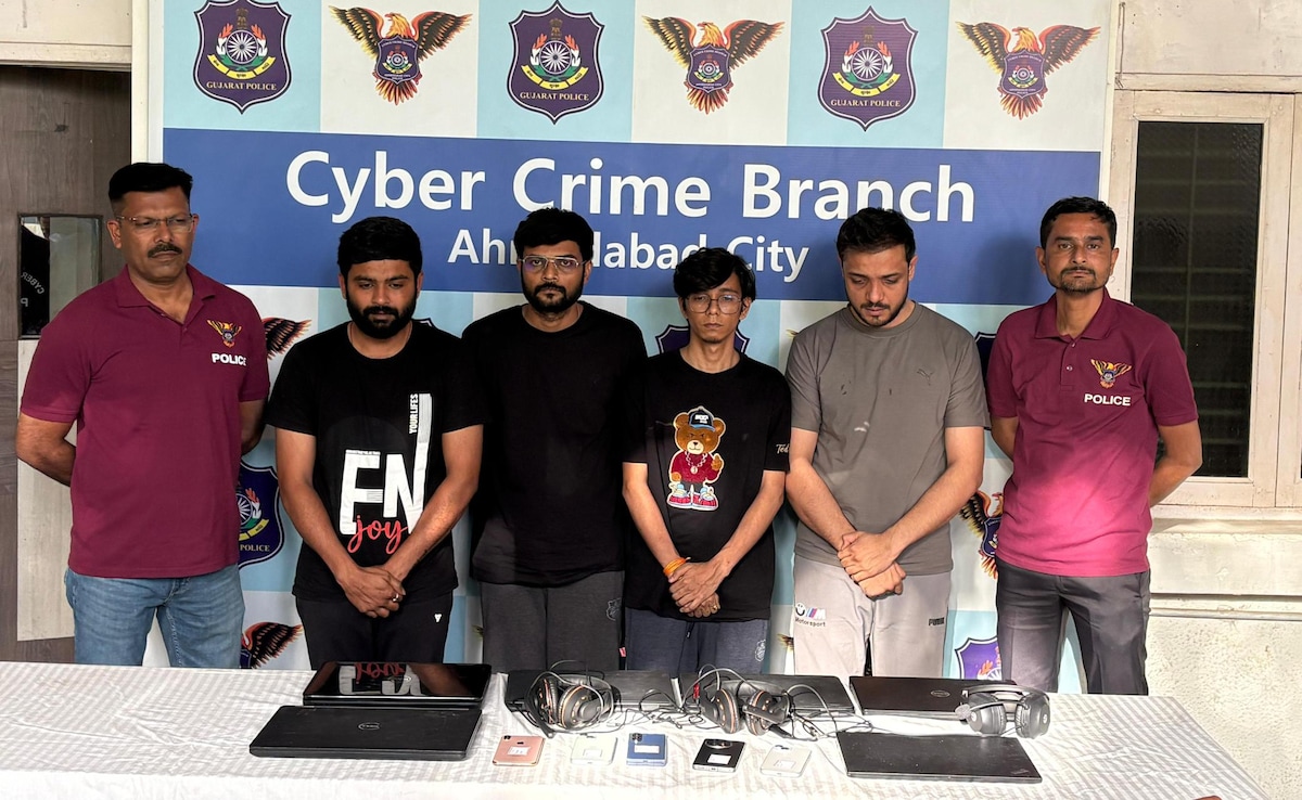 Fake Call Centre Scamming Canadians Busted In Ahmedabad, 4 Arrested