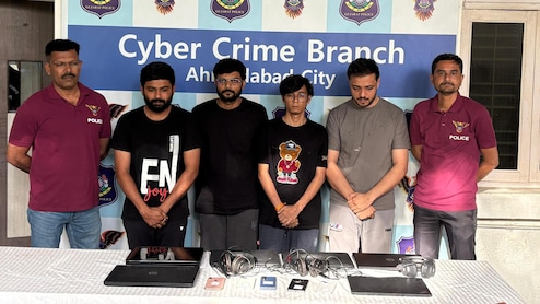 Fake Call Centre Scamming Canadians Busted In Ahmedabad, 4 Arrested