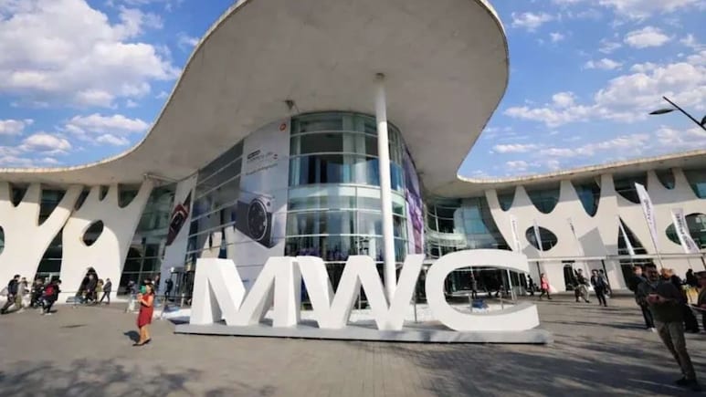 MWC 2026: Honor Robot Phone, Xiaomi 17 Ultra, Lenovo Legion Go Fold, Motorola Razr Fold, Other Key Announcements