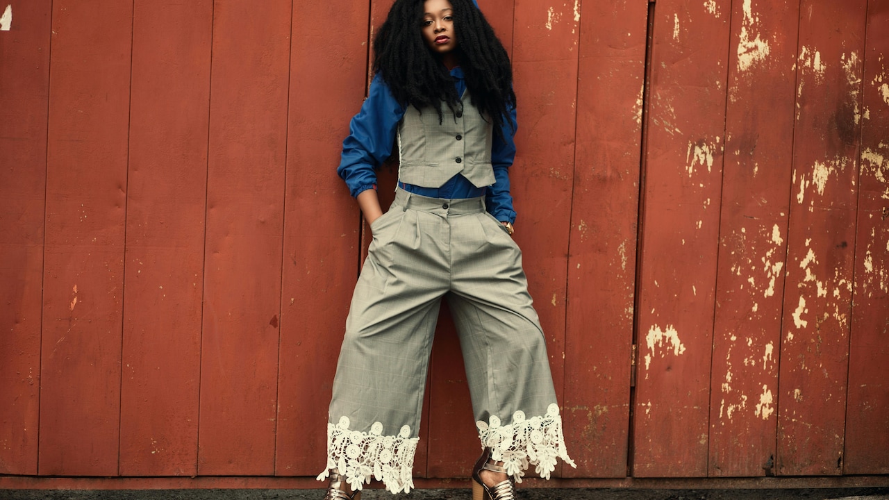 5 Cropped Wide-Leg Trousers For Petite Women That Balance Style And Comfort