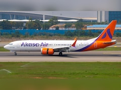 हवाई सफर फिर हुआ महंगा! इंडिगो और एयर इंडिया के बाद अब अकासा एयर ने भी दिया फ्यूल सरचार्ज का झटका