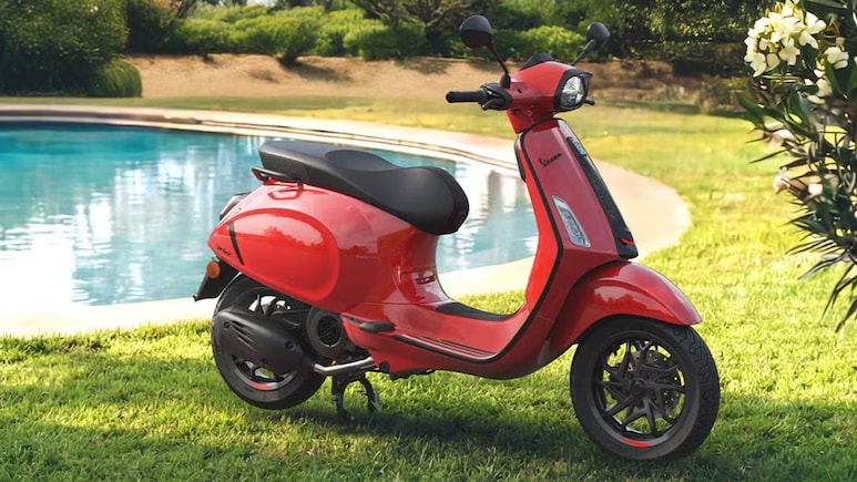 2026 Vespa Primavera, Sprint S Unveiled With Modern Makeover Overseas