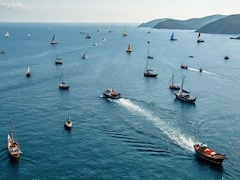 ईस्ट चाइना सी में चीन के हजारों नाव क्यों जमा हो गये