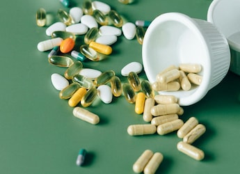 What Are Psychobiotics? The Next-Gen Gut Supplements Doctors Are Using To Treat Brain Fog And Stress