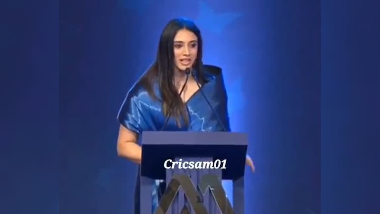 स्मृति मंधाना का जलवा, पांचवीं बार जीता बेस्ट महिला इंटरनेशनल क्रिकेट का अवॉर्ड