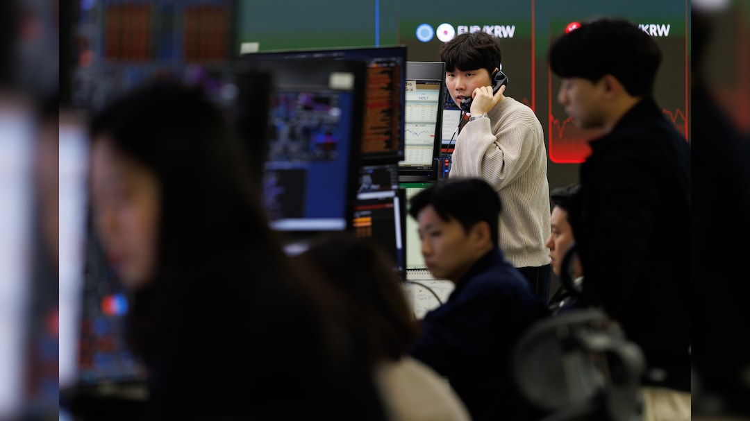 Nikkei, Kospi Up; Oil Gains As Trump Escalates Threats, Stocks Waver: Markets Wrap