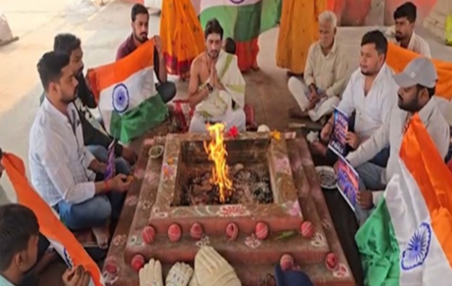 टी20 विश्व कप फाइनल LIVE: महेंद्र सिंह धोनी मैच देखने पहुंचे अहमदाबाद, देखें पहली झलक