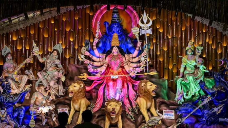 Maa Durga Chalisa: 'नमो नमो दुर्गे सुख करनी...' चैत्र नवरात्रि में करें दुर्गा चालीसा का पाठ, माता रानी होंगी प्रसन्न, बनी रहेगी सुख-समृद्धि