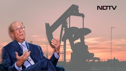What Happens If Oil Hits $150? BlackRock CEO Warns Big Economic Fallout