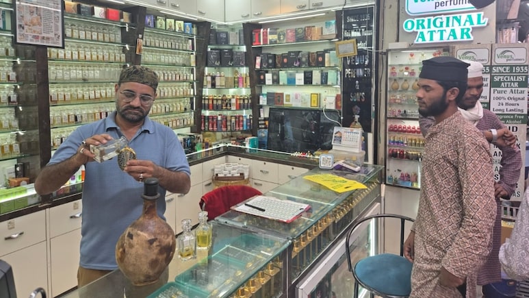 Israel US Iran War Impact: पश्चिम एशिया के तनाव में घुटी भोपाल की 'खुशबू', रमज़ान में करोड़ों का इत्र व्यापार संकट में