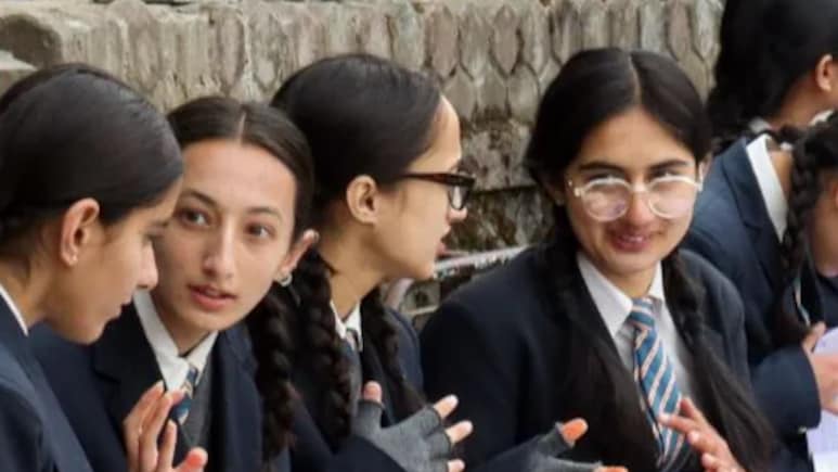 Rajasthan Board 12th Result: टॉपर्स लिस्ट से लेकर पासिंग पर्सेंटेज तक, राजस्थान बोर्ड रिजल्ट की 10 बड़ी बातें