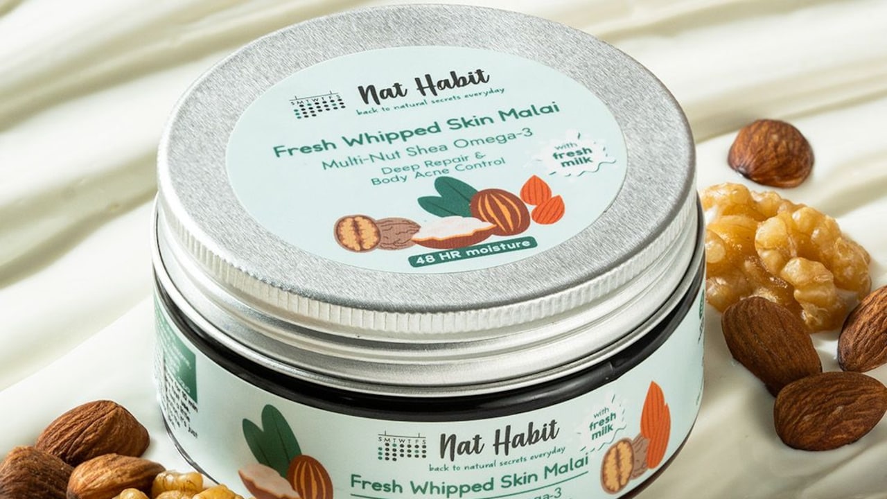 How To Use Scalp Scrubs Without Over-Exfoliating Your Hair: Expert Tips For Healthy Roots How To Use Scalp Scrubs Without Over-Exfoliating Your Hair: Expert Tips For Healthy Roots