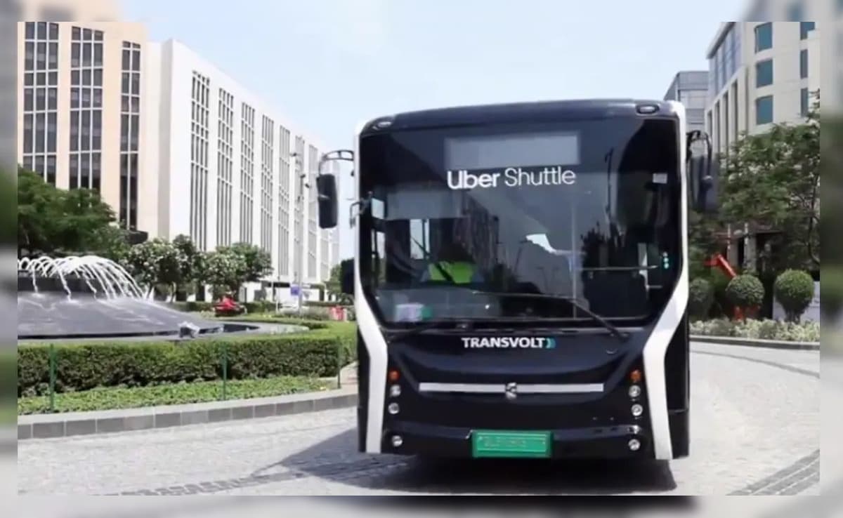 Uber ने दिल्ली-NCR में शटल सेवा की बंद, अब B2B कर्मचारी परिवहन सेवाओं पर देगा ध्यान