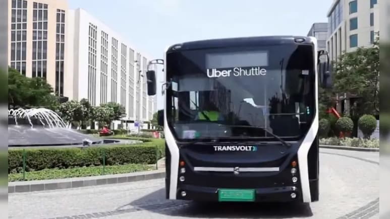 Uber ने दिल्ली-NCR में शटल सेवा की बंद, अब B2B कर्मचारी परिवहन सेवाओं पर देगा ध्यान