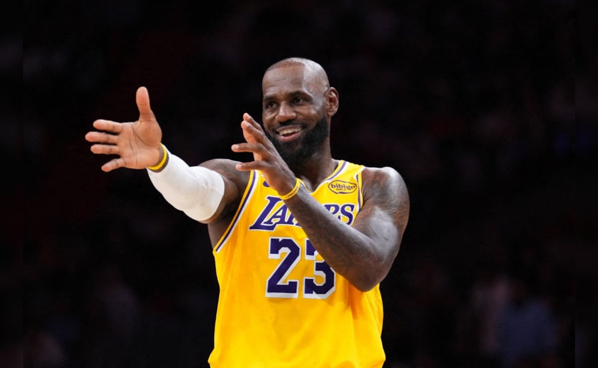 Drake Mocks LeBron James As Stephen Currys Family Gets Pulled Into Growing Feud
