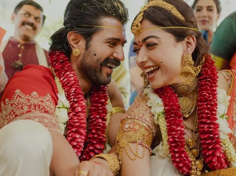 22 शहरों में बंटेगी विजय और रश्मिका की शादी की मिठाई, चेक करें लिस्ट में आपकी सिटी का नाम है या नहीं