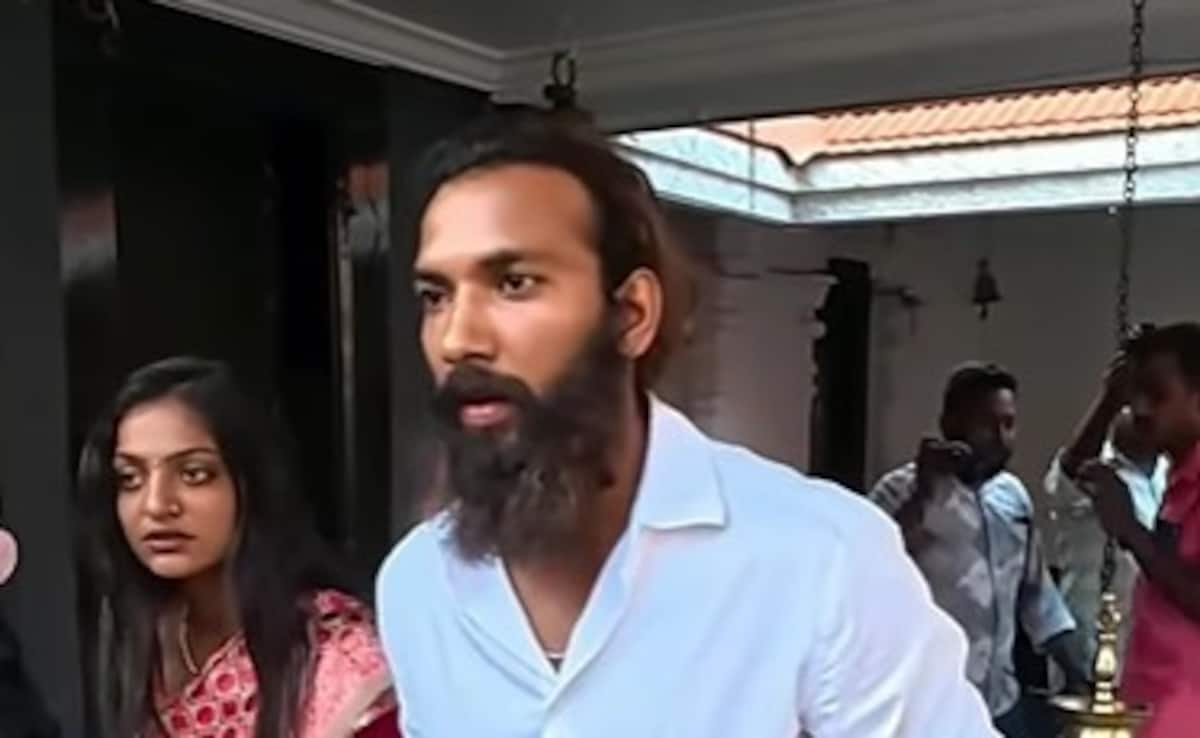 द केरल स्टोरी पार्ट-3 आ गया है... महाकुंभ की मोनालिसा पर इस एक्ट्रेस ने कसा तंज, बोलीं- बिना परिवार की सहमति के शादी की