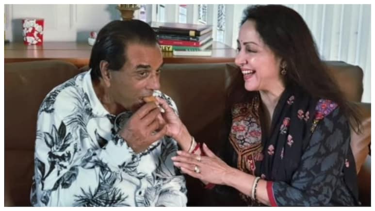 'It's A Shame': Hema Malini Slams Oscars For Snubbing Dharmendra During 'In Memoriam' Tribute