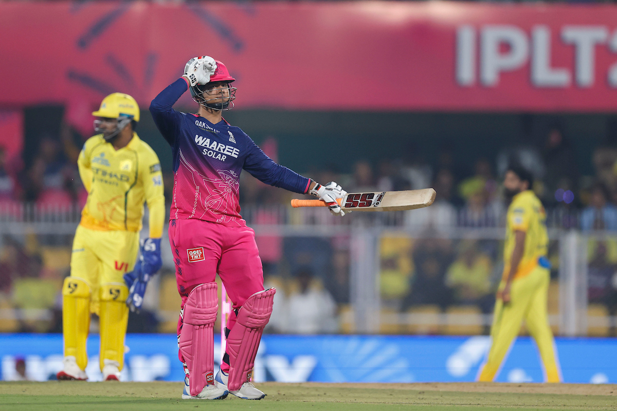 IPL 2026: वैभव सूर्यवंशी ने रच दिया इतिहास, 15 गेंद 50 रन ठोककर तोड़ा अभिषेक शर्मा-ईशान और रैना का महारिकॉर्ड