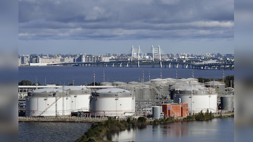 US Treasury Gives Green Light For Sale Of More Russian Oil