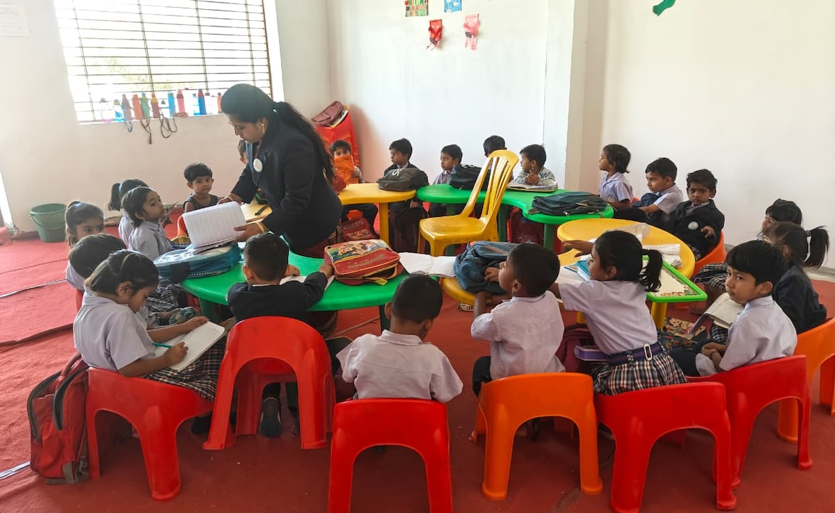 बुरहानपुर के निजी स्कूल संचालिका की अनूठी पहल, पिता के साये से वंचित बच्चों को नर्सरी से 8वीं तक मिलेगी मुफ्त शिक्षा