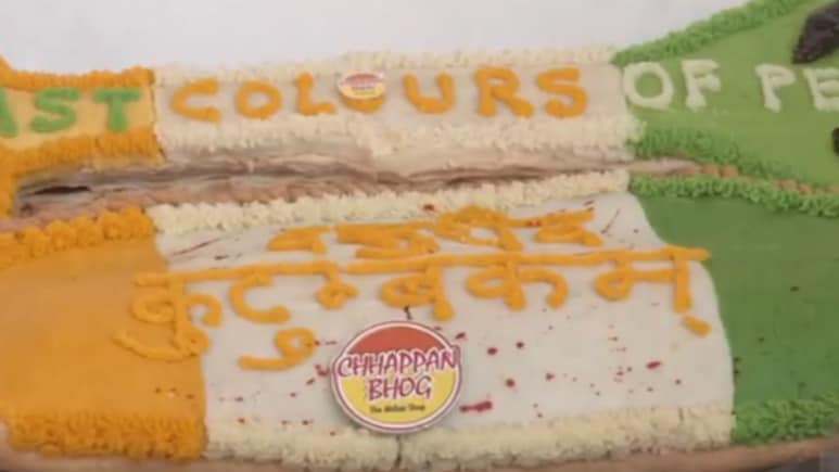 होली 2026: लखनऊ में &lsquo;Blast Colours of Peace&rsquo; और &lsquo;वसुधैव कुटुंबकम&rsquo; थीम की खास गुजिया की धूम