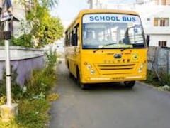 UP में स्कूली वाहनों की फिटनेस पर सख्ती: 15 दिनों तक सड़कों पर चलेगी 'स्पेशल चेकिंग', अनफिट वाहन पर सीधे होगा एक्शन