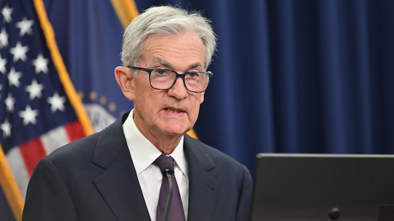 US फेड ने ब्याज दरों में नहीं किया कोई बदलाव, तेल की कीमतों और मिडिल ईस्ट तनाव ने बढ़ाई चिंता, आगे रेट कट होगा या नहीं?